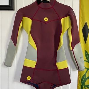Roxy wetsuit size 6